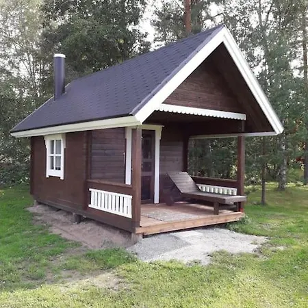 Villa Maatilamajoitus *